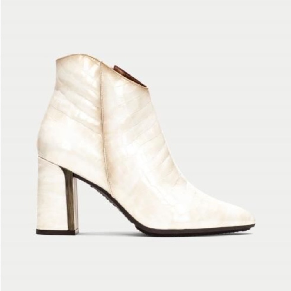 Hispanitas white ankle boots